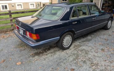 Mercedes-benz-e-class-1990-blue-2