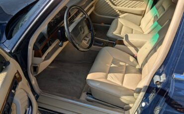 Mercedes-benz-e-class-1990-blue-3