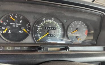 Mercedes-benz-e-class-1992-white-5