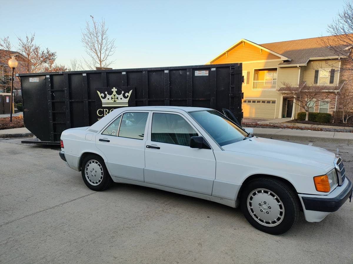 Mercedes-benz-e-class-1992-white