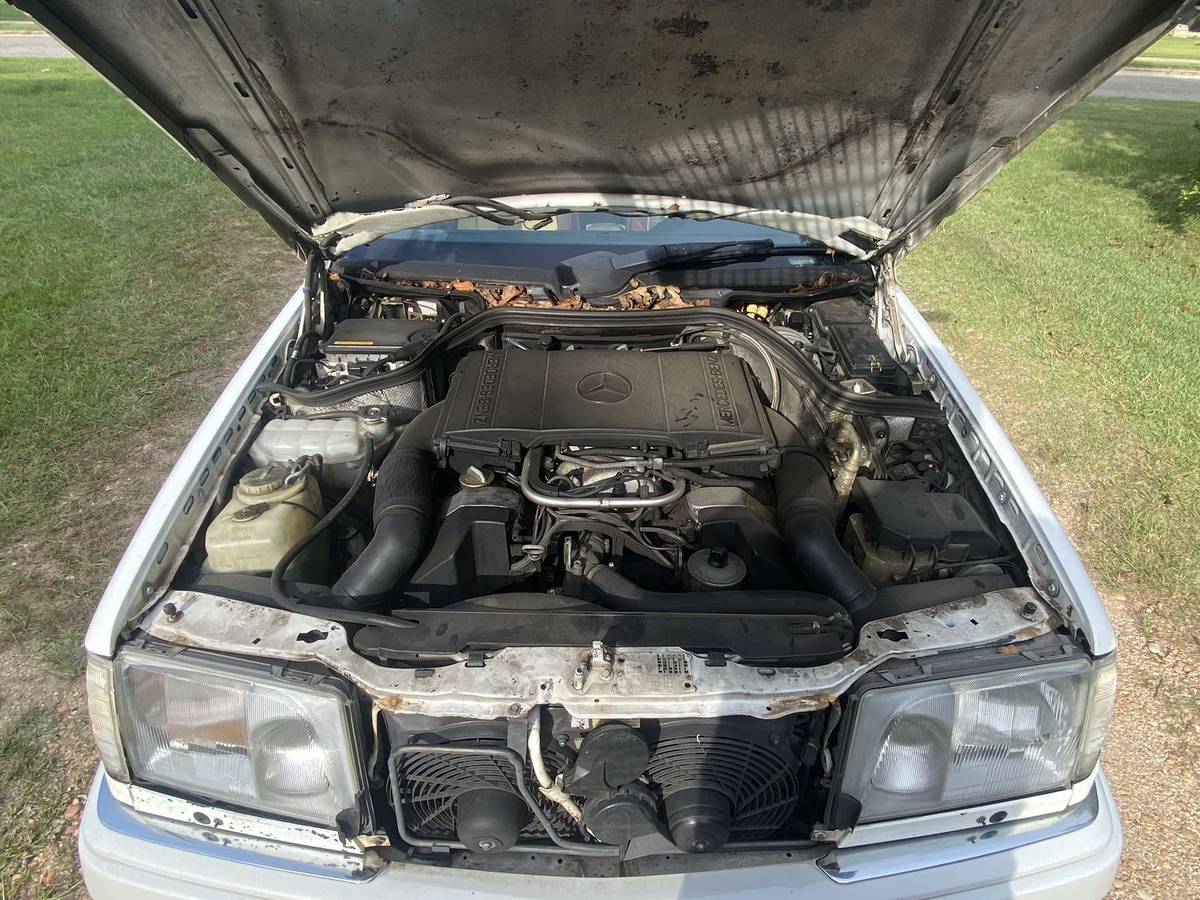 Mercedes-benz-e-class-1994-white-7