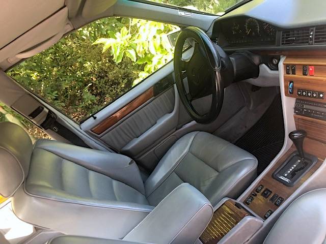 Mercedes-benz-e300-1992-1