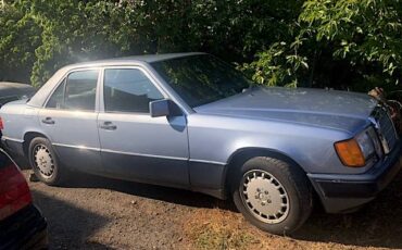 Mercedes-benz-e300-1992