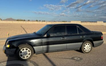 Mercedes-benz-e300-diesel-1995-black-16