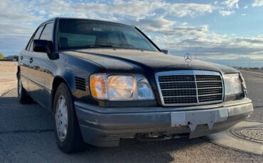Mercedes-benz-e300-diesel-1995-black