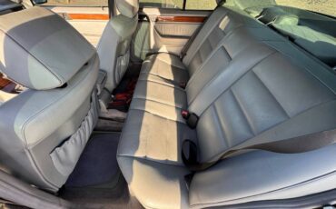 Mercedes-benz-e300-diesel-1995-black-4