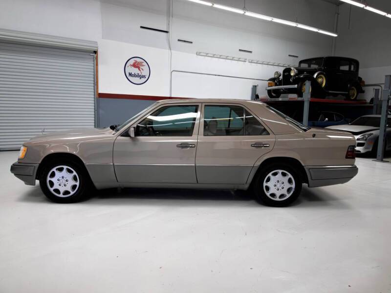Mercedes-benz-e320-1994-1
