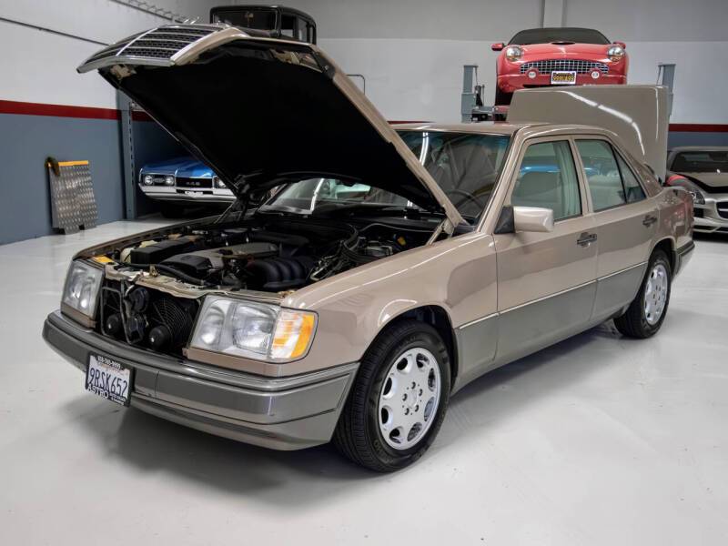 Mercedes-benz-e320-1994-10