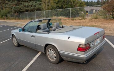 Mercedes-benz-e320-1994-silver-1