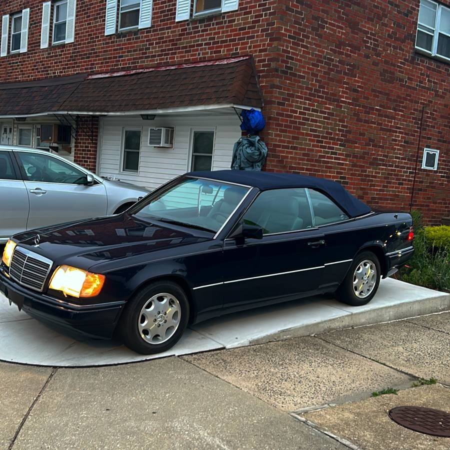 Mercedes-benz-e320-1995-5