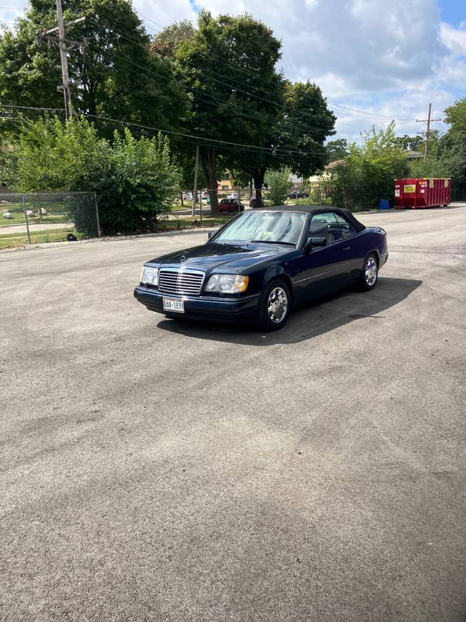 Mercedes-benz-e320-1995-blue-1