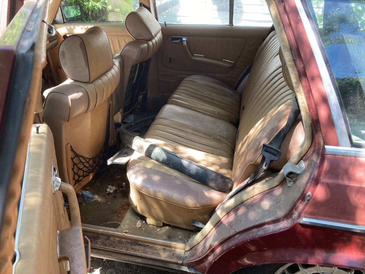 Mercedes-benz-e350-diesel-1984-2