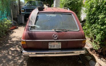 Mercedes-benz-e350-diesel-1984-6