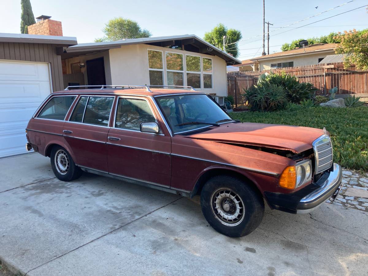 Mercedes-benz-e350-diesel-1984-7