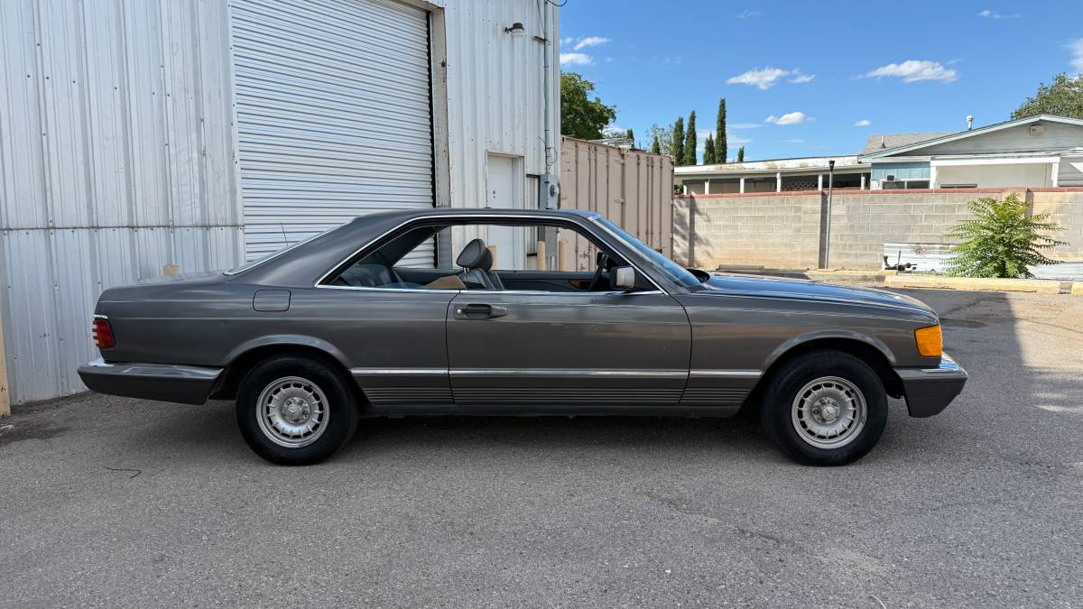 Mercedes-benz-s-class-1983-grey