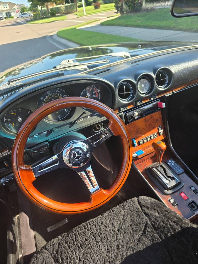 Mercedes-benz-s-class-1984-black-2