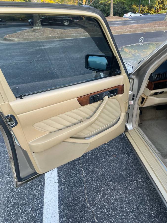 Mercedes-benz-s-class-1988-silver-13