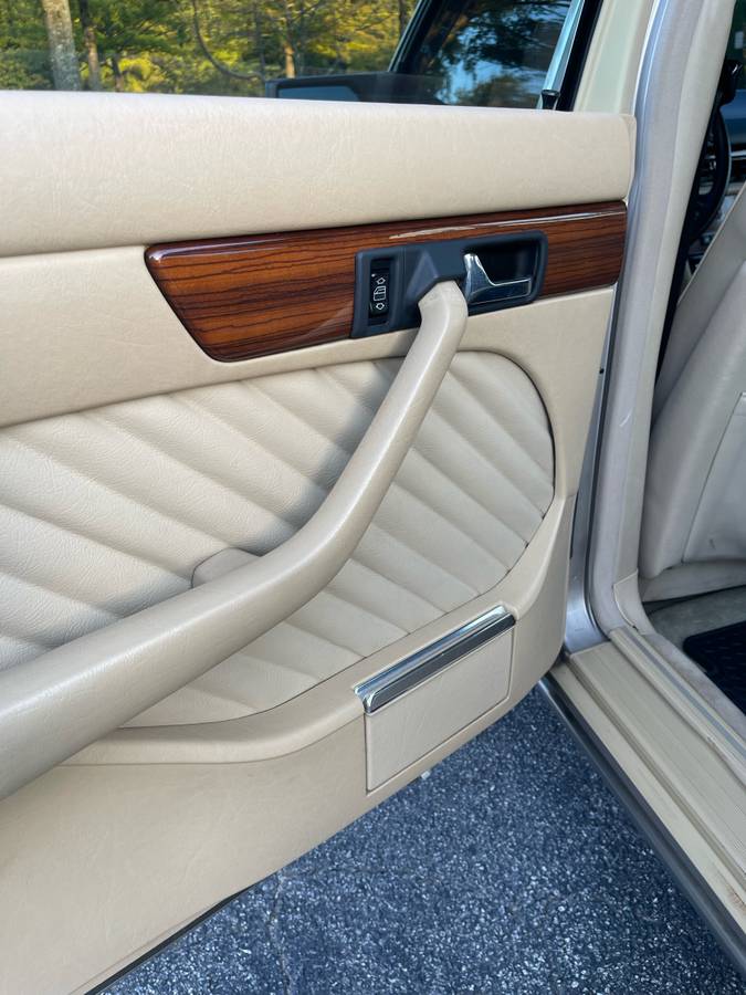 Mercedes-benz-s-class-1988-silver-16