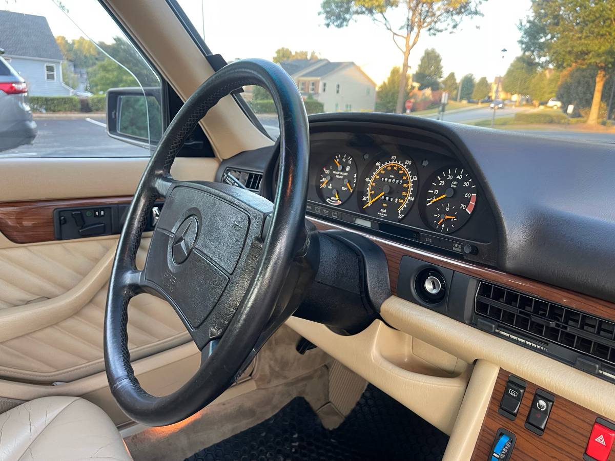 Mercedes-benz-s-class-1988-silver-21