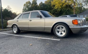 Mercedes-benz-s-class-1988-silver-3
