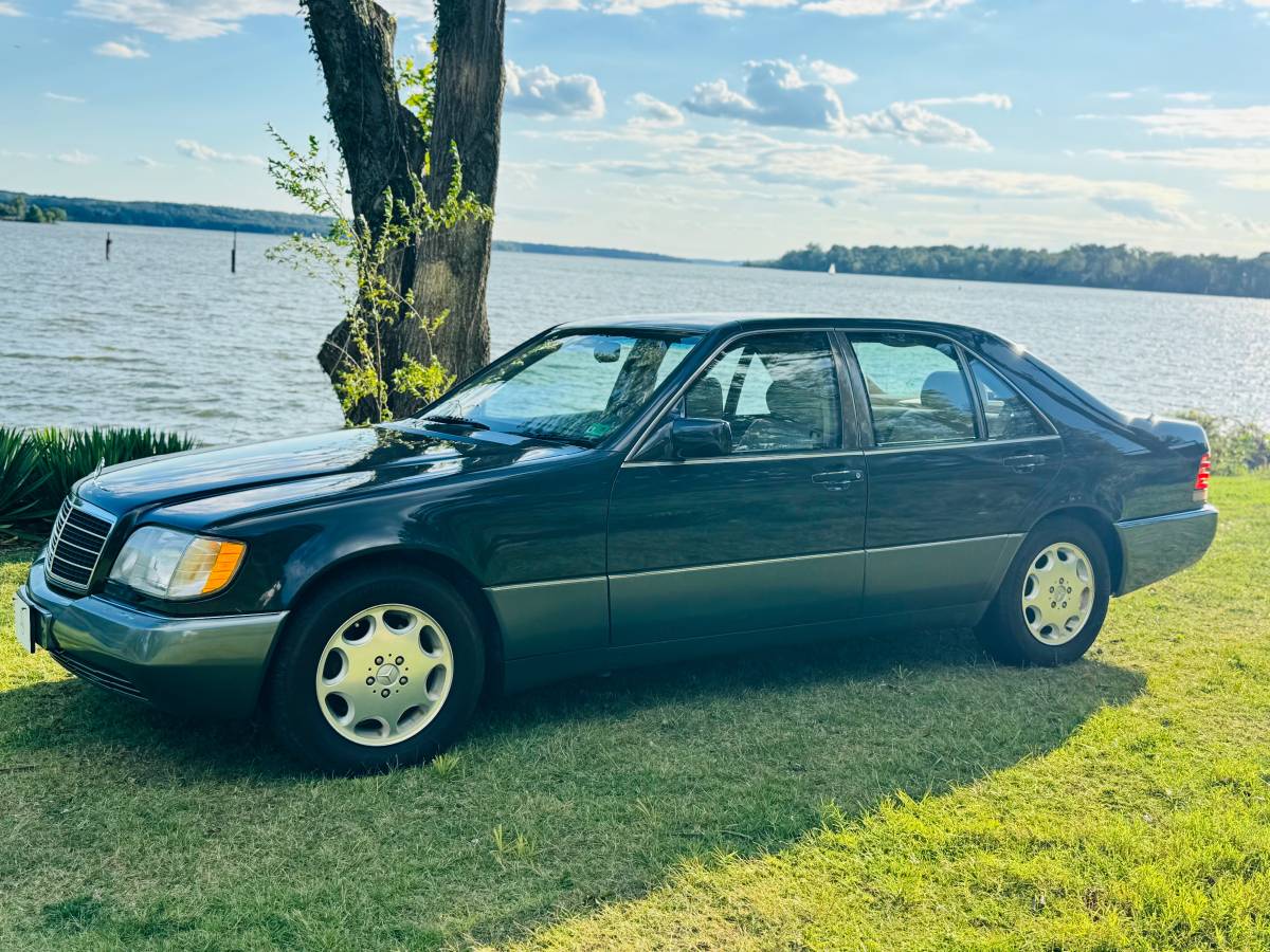 Mercedes-benz-s-class-1992-1