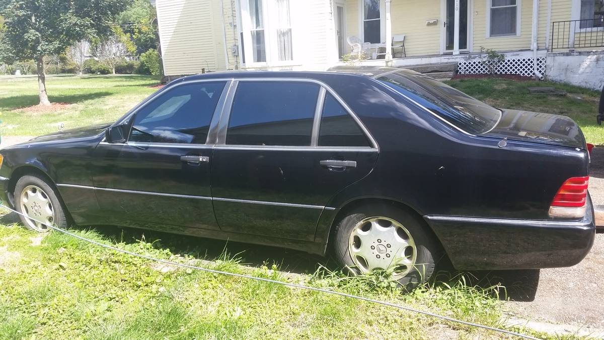 Mercedes-benz-s-class-1992-black-3