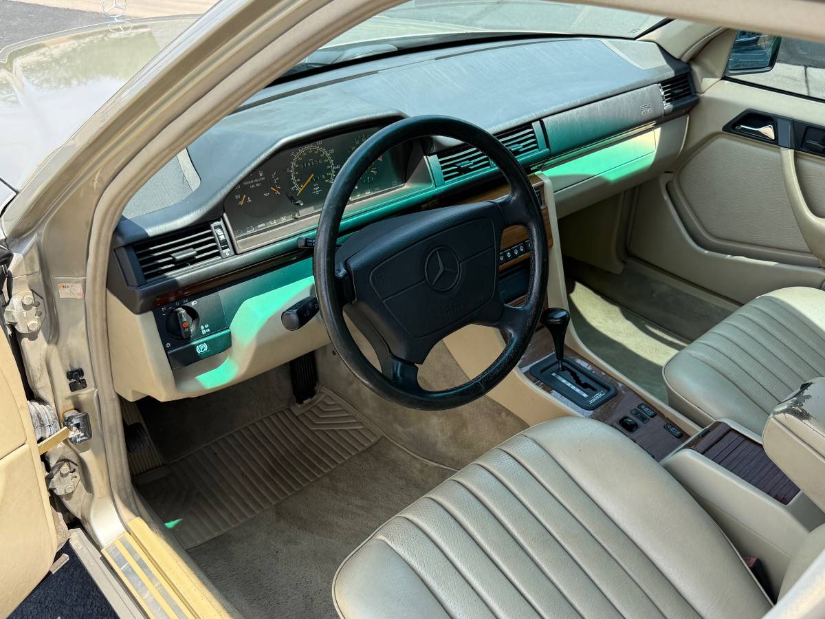 Mercedes-benz-s-class-1993-custom-7