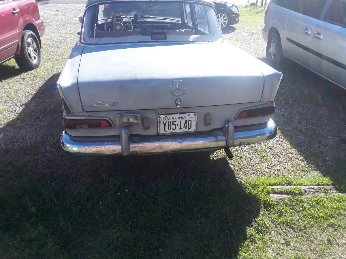 Mercedes-benz-s-class-diesel-1965-4
