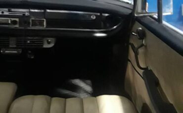 Mercedes-benz-s-class-diesel-1965-6