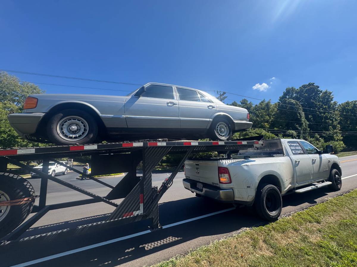 Mercedes-benz-s-class-diesel-1982-1