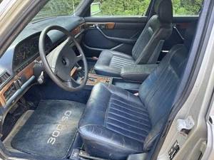Mercedes-benz-s-class-diesel-1982-3