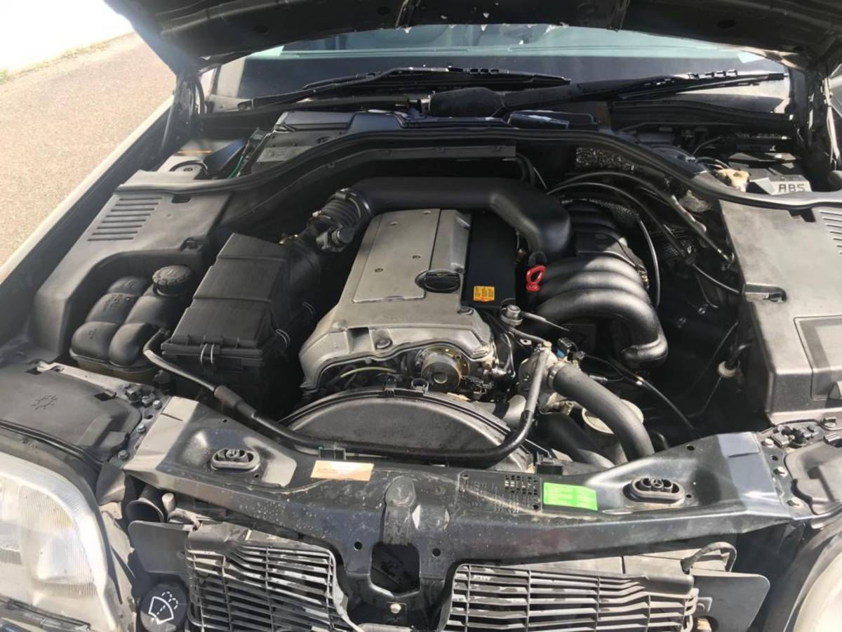 Mercedes-benz-s320-1993-6