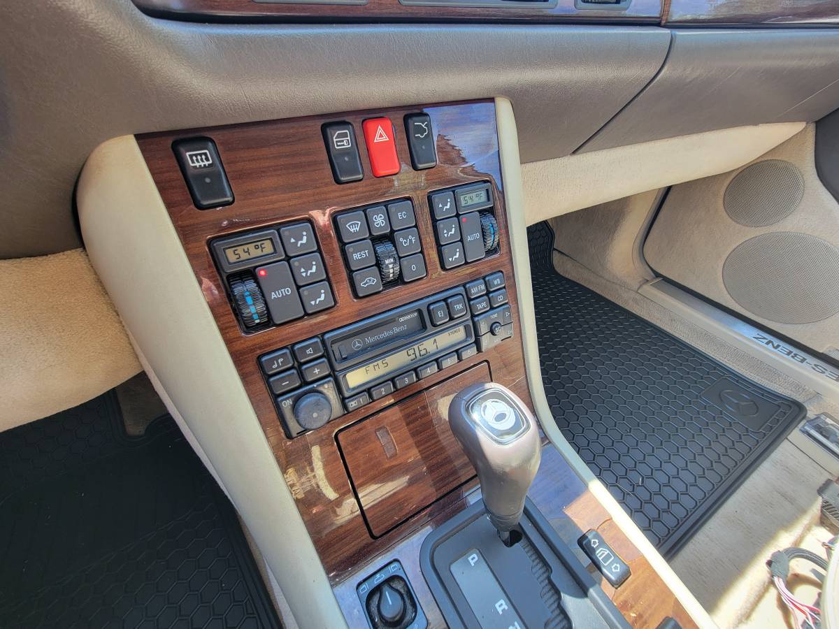 Mercedes-benz-s320-1995-white-13