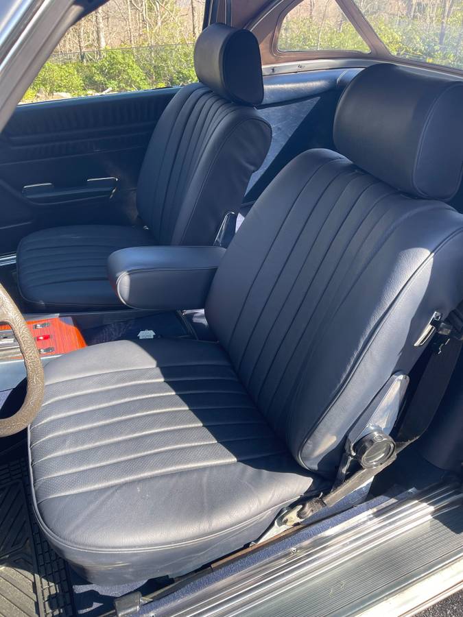 Mercedes-benz-sl380-1982-blue-7