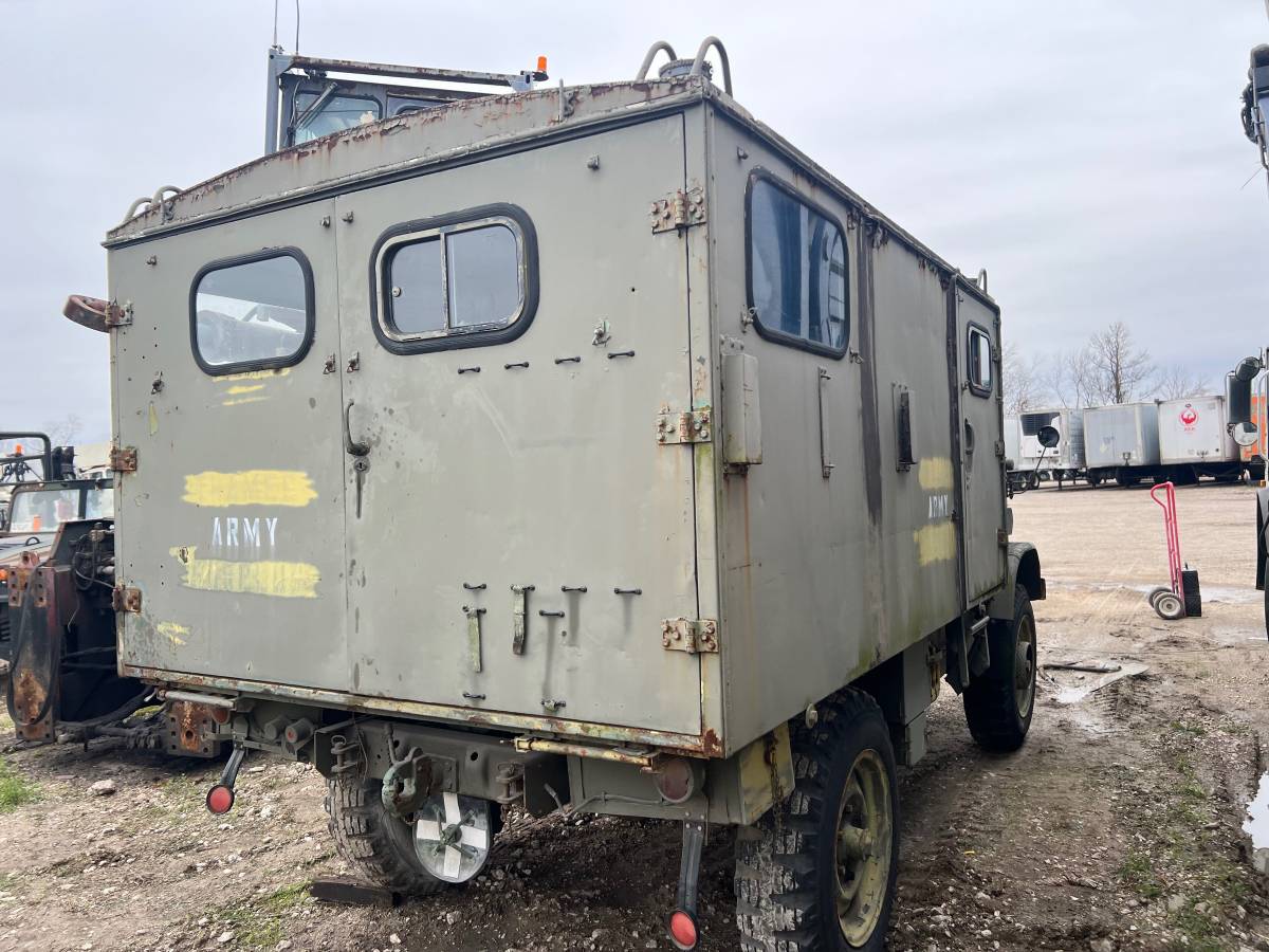 Mercedes-benz-unimog-1962-1