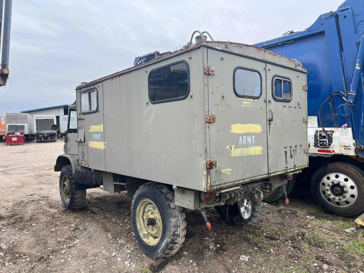 Mercedes-benz-unimog-1962-2