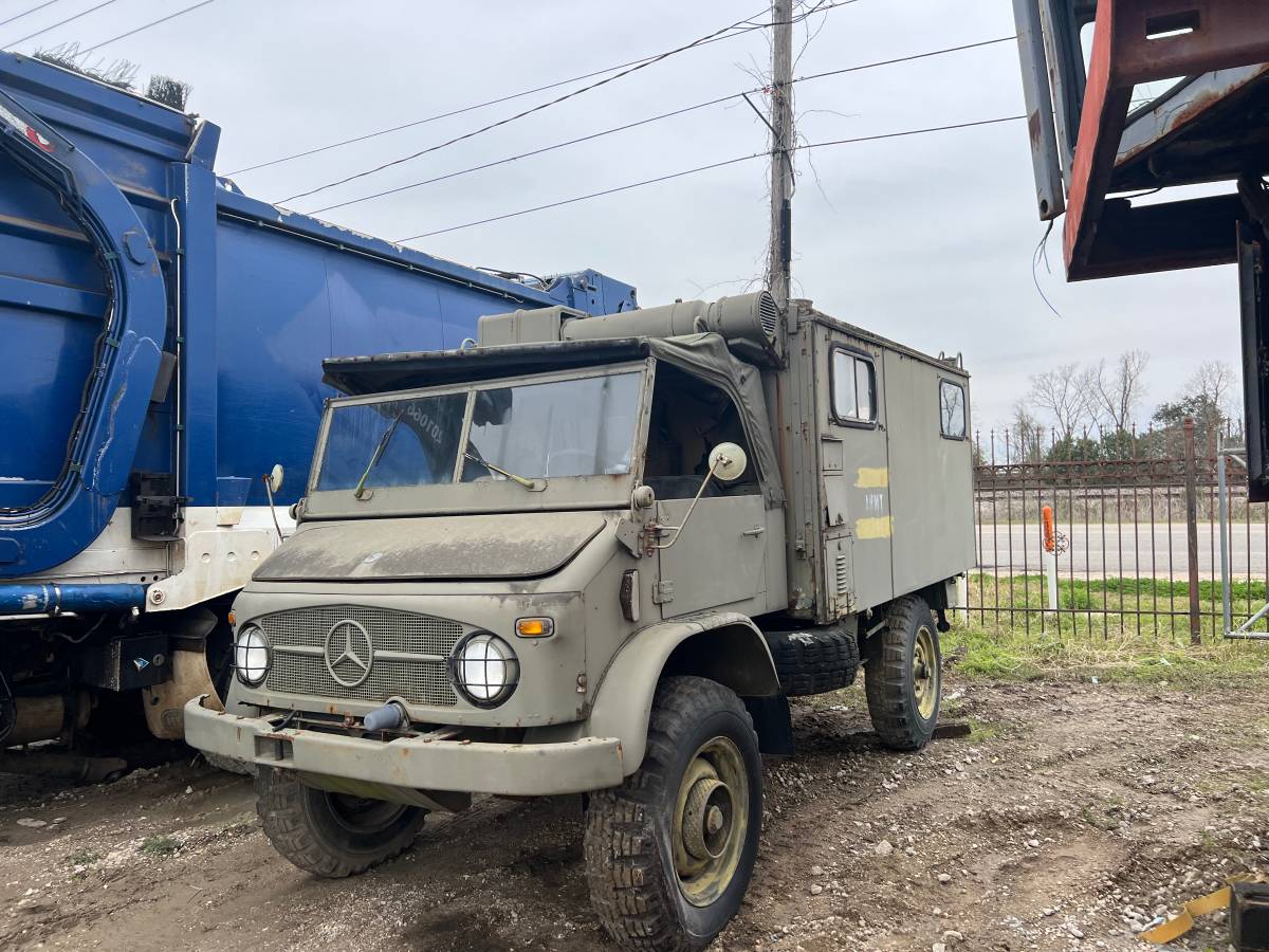 Mercedes-benz-unimog-1962-6