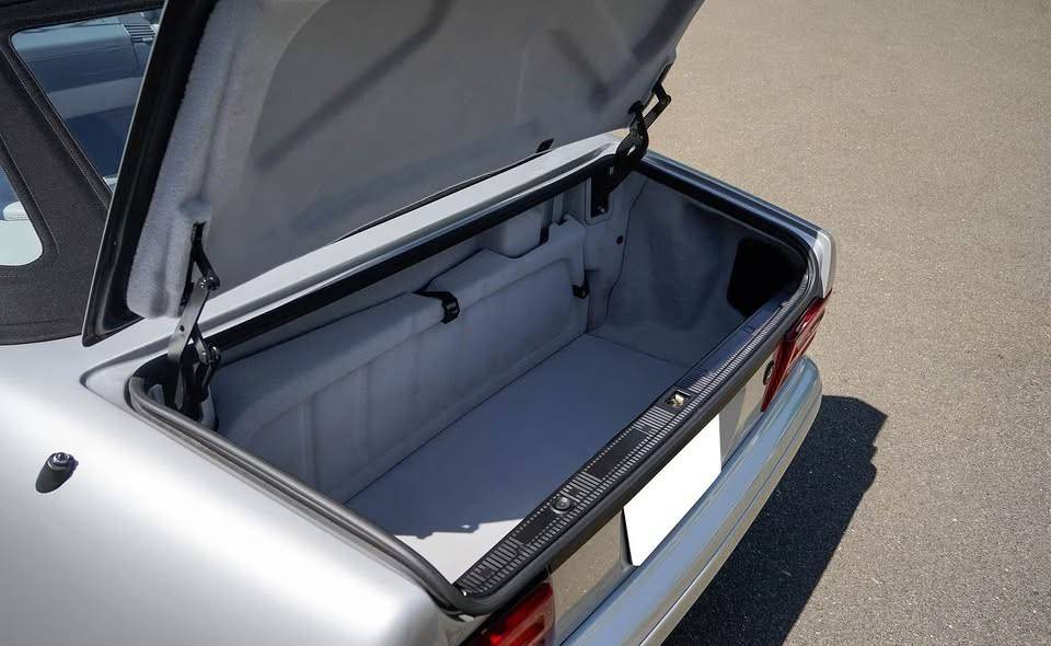 Mercedes-sl-500-1994-silver-9