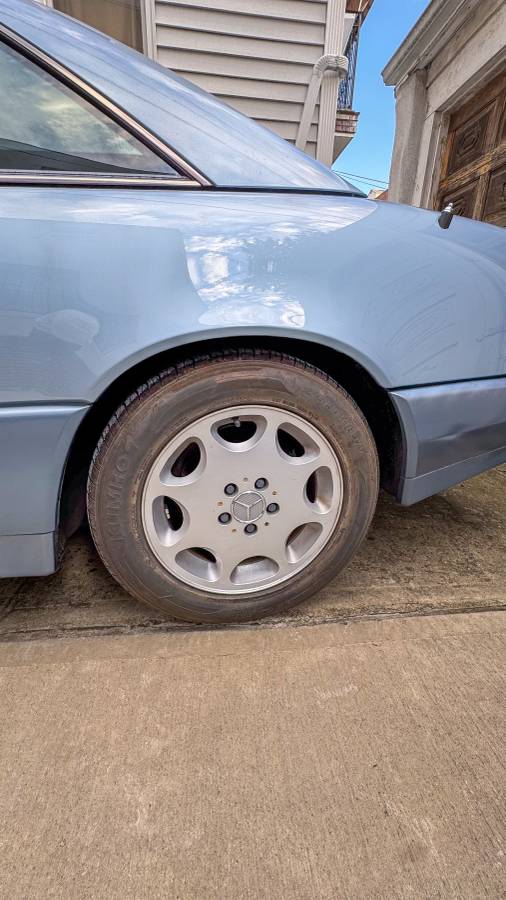Mercedes-sl300-1990-blue-21