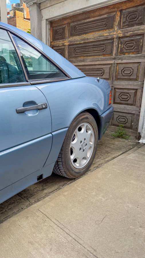 Mercedes-sl300-1990-blue-4