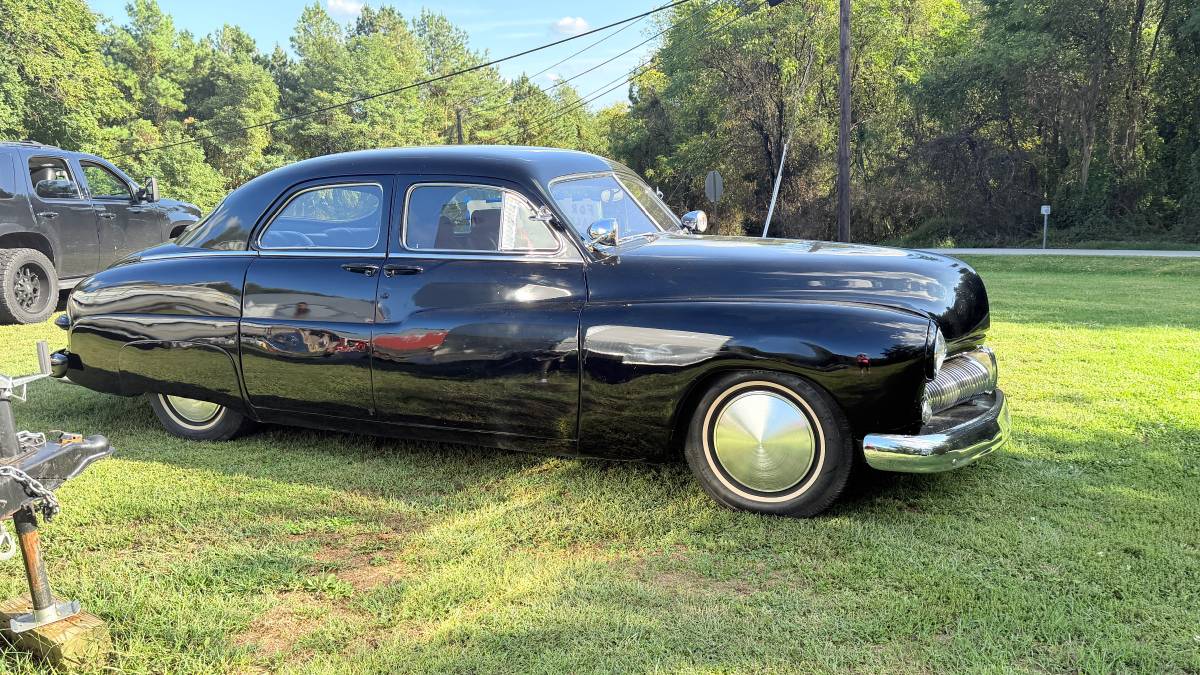 Mercury-4-door-1950-black-3