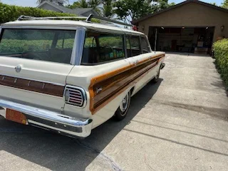 Mercury-Comet-1965-White-Red-5