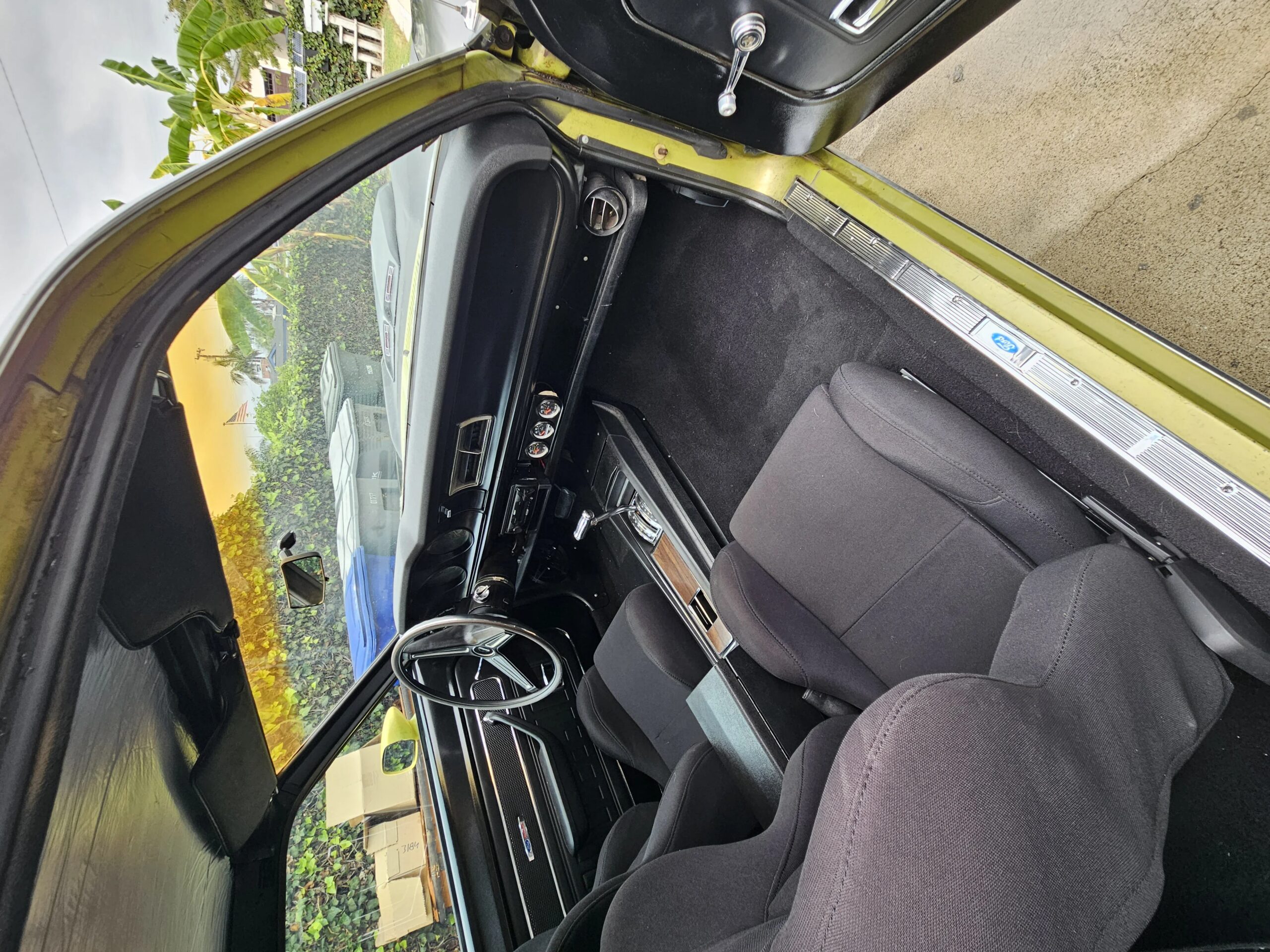 Mercury-Comet-1973-Green-Black-21