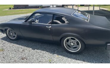 Mercury-Comet-1975-Black-Black-3