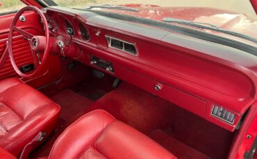 Mercury-Comet-1977-Ford-11