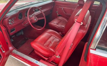 Mercury-Comet-1977-Ford-6