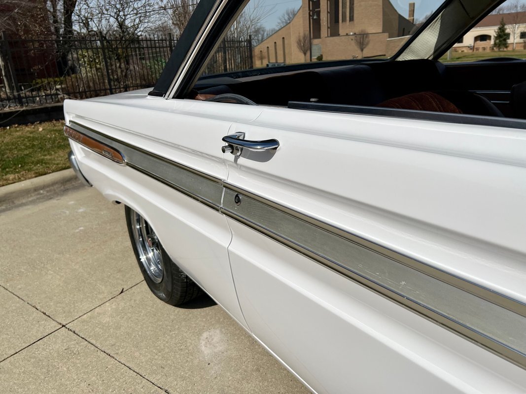 Mercury-Comet-Caliente-1964-Coupe-30