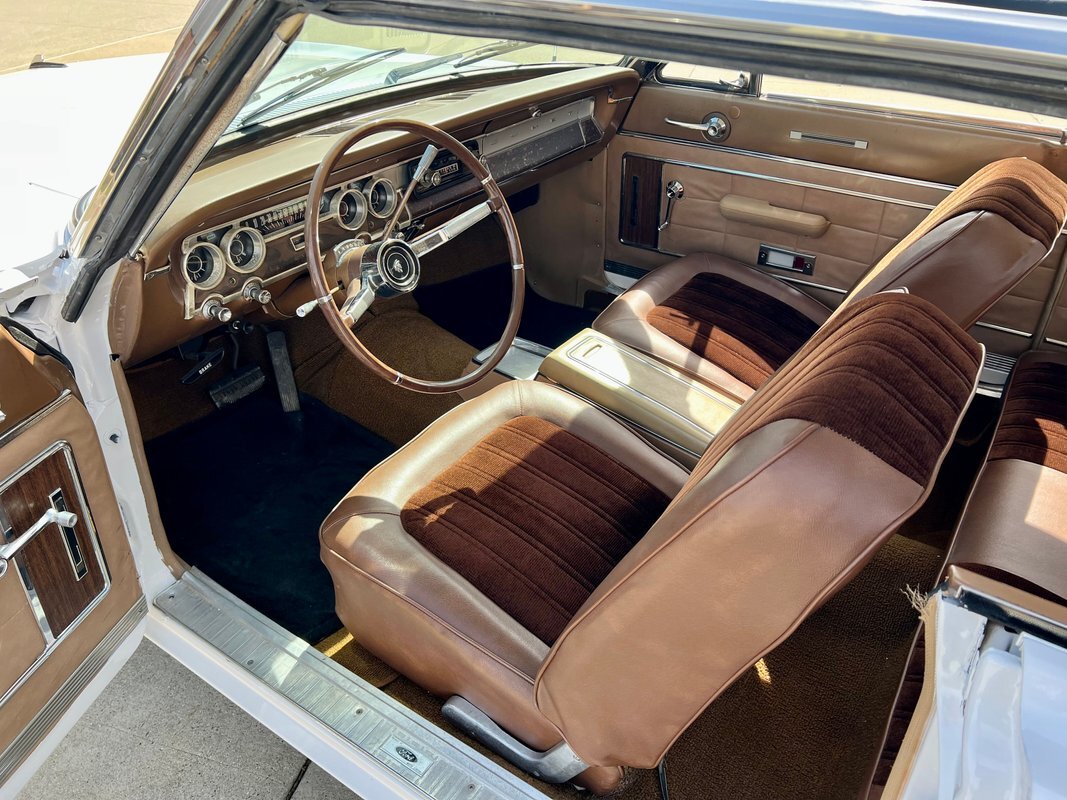 Mercury-Comet-Caliente-1964-Coupe-35