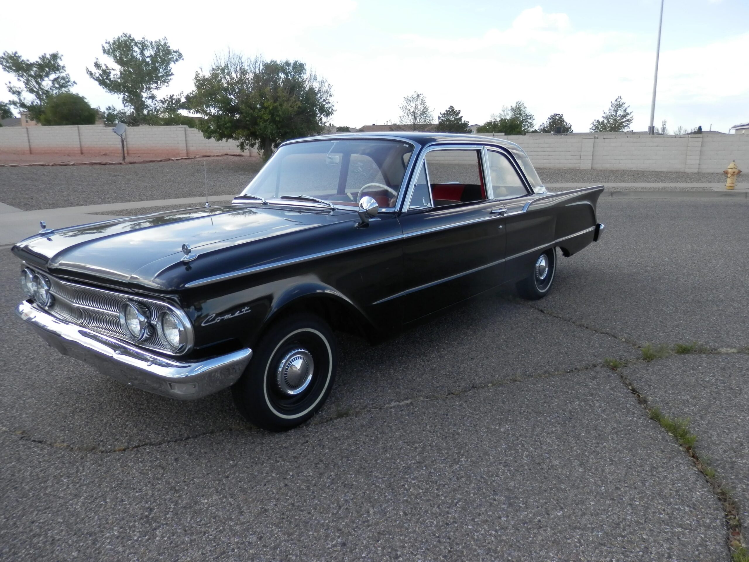 Mercury-Comet-caliente-1960-Black-Red-9