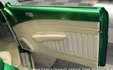 Mercury-Convertible-1949-Sour-Apple-Green-Almond-15